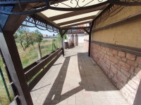 Terrasse überdacht.jpg